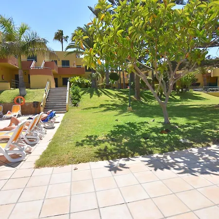 Book Jet - Beautiful Garden & Pool شقة *