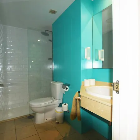 Apartment Book Jet - Beautiful Garden & Pool